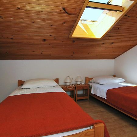 Apartments Milenka Punat Luaran gambar
