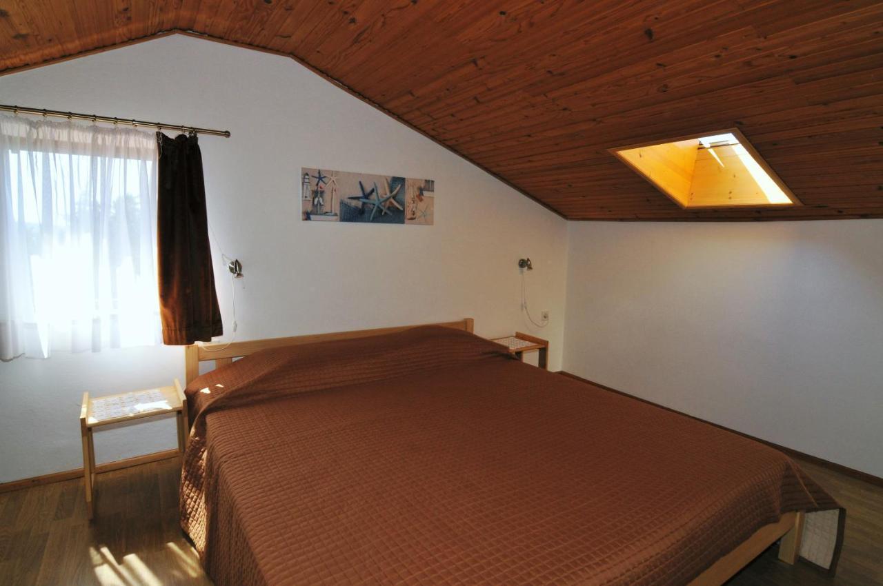 Apartments Milenka Punat Bilik gambar