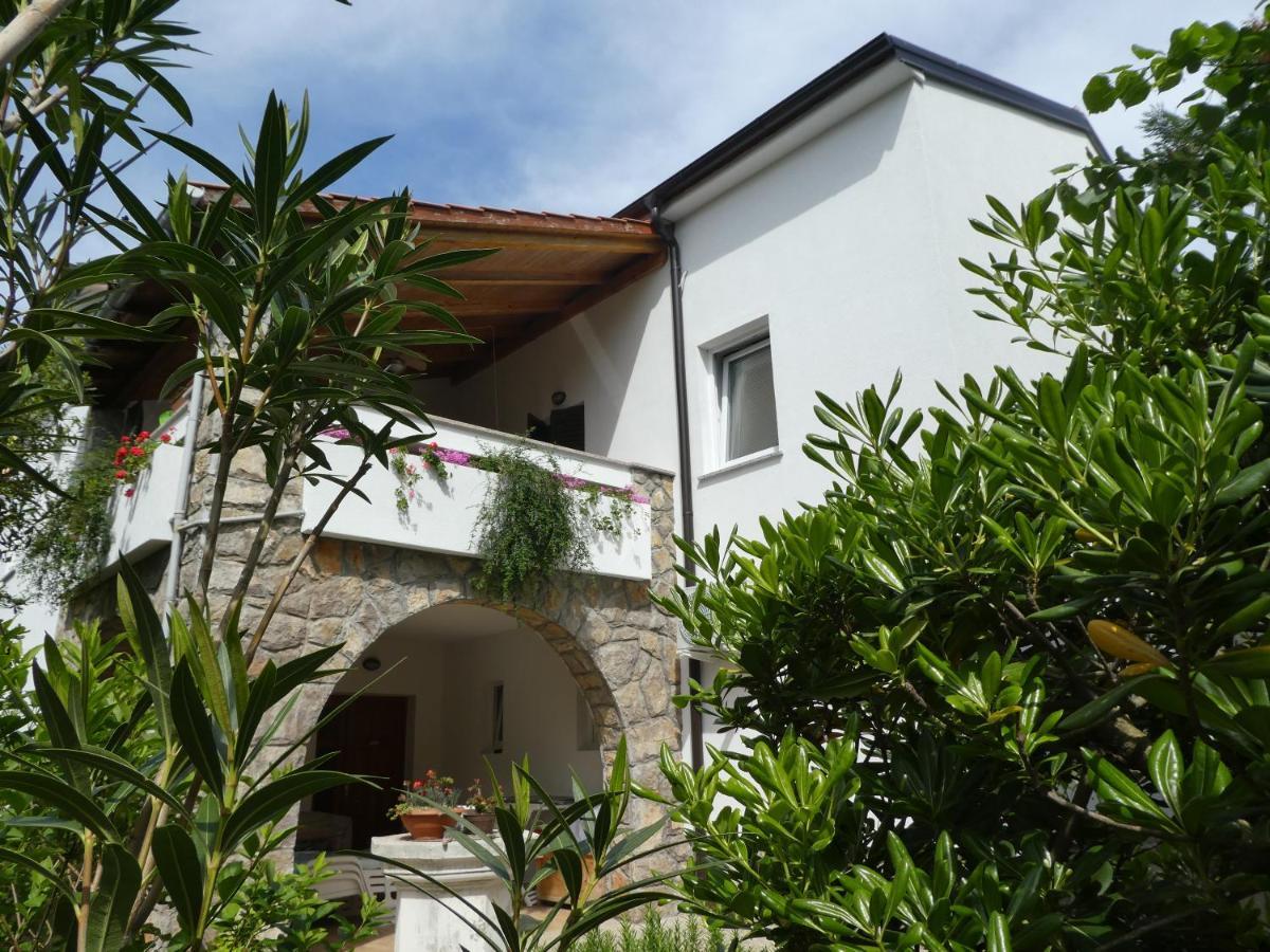 Apartments Milenka Punat Luaran gambar