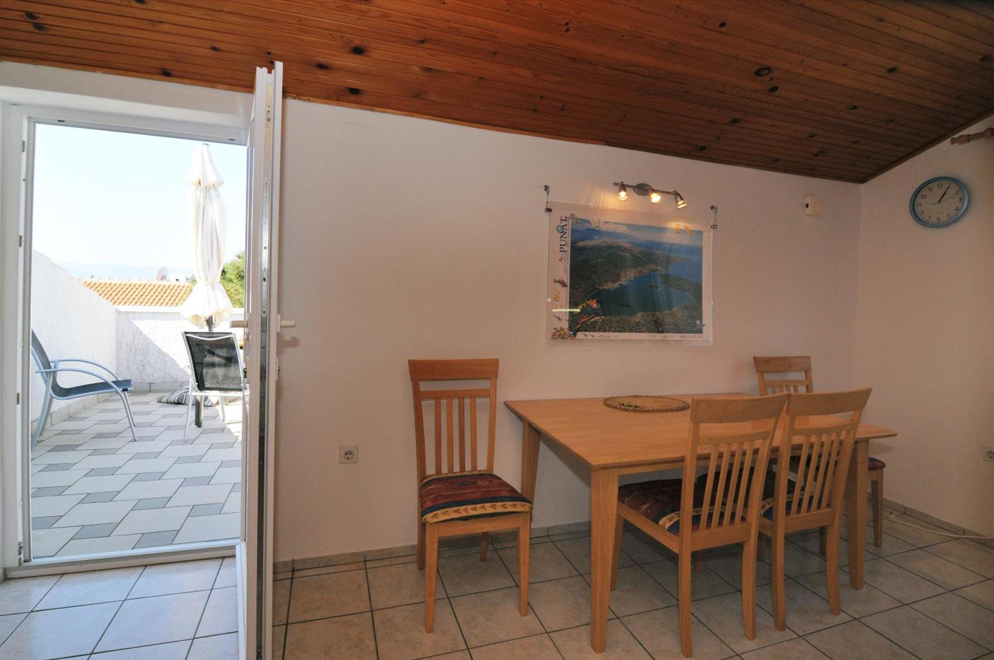 Apartments Milenka Punat Bilik gambar