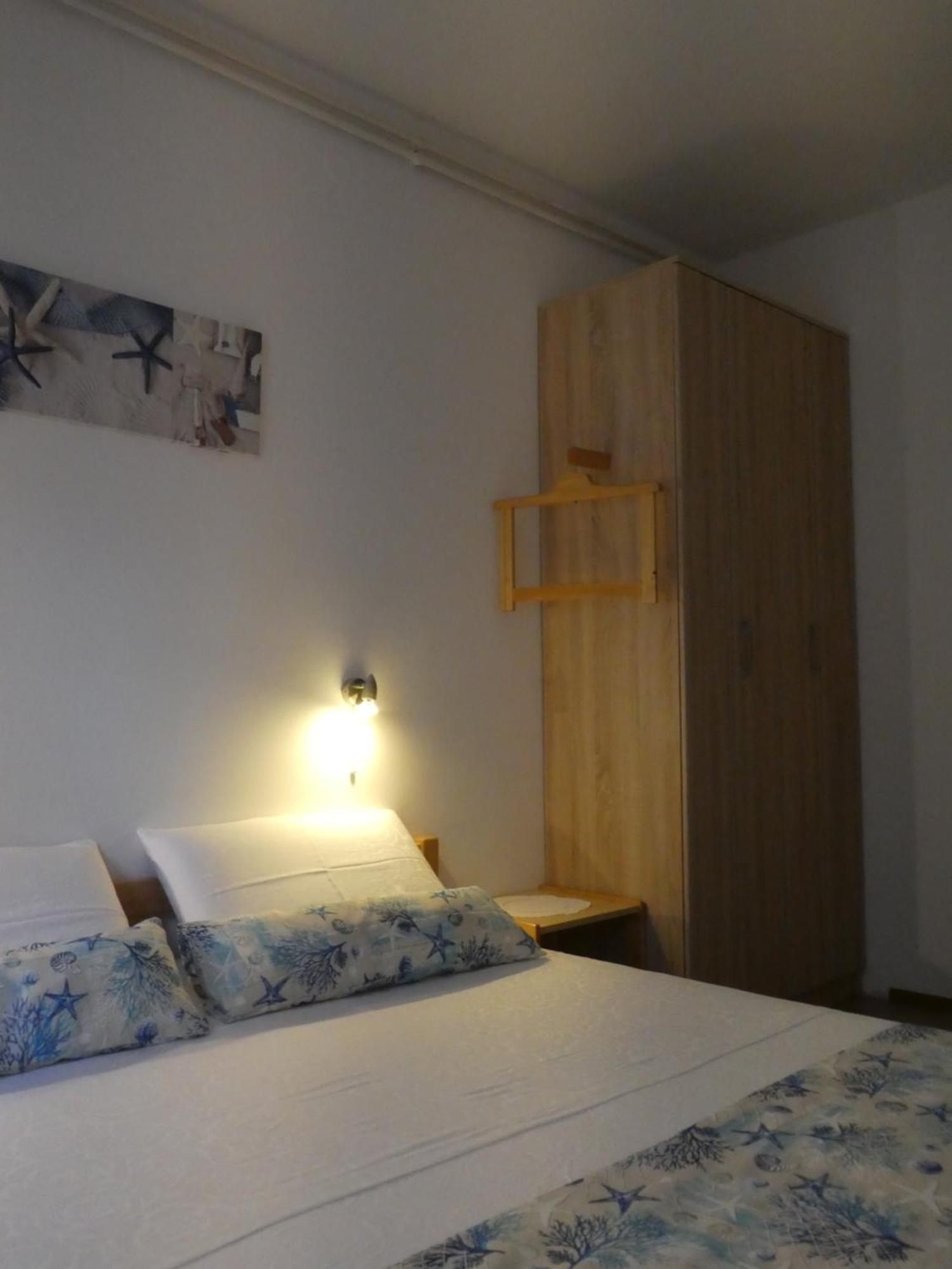 Apartments Milenka Punat Bilik gambar