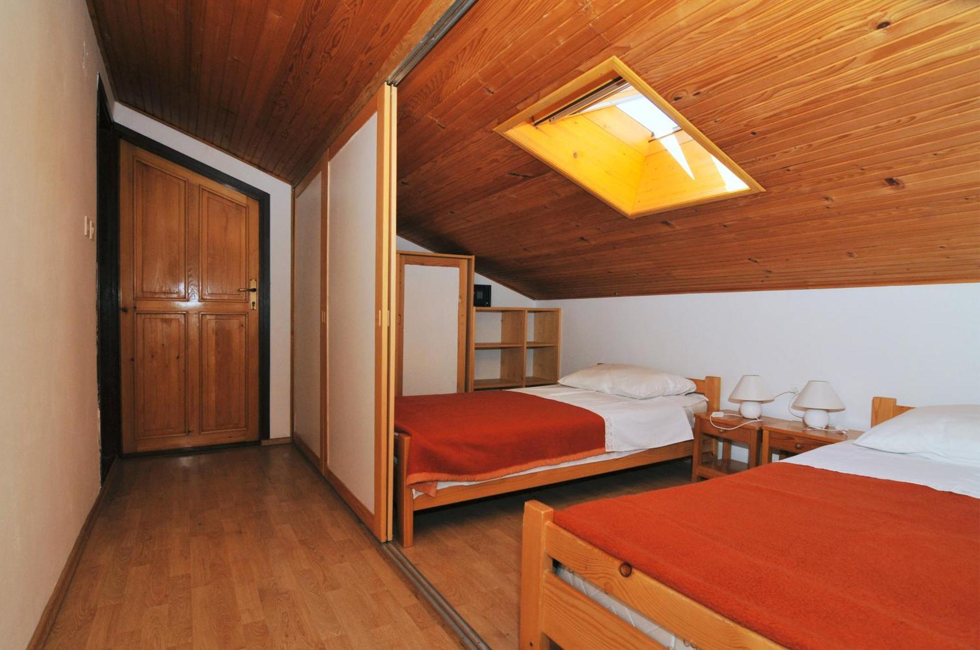 Apartments Milenka Punat Bilik gambar